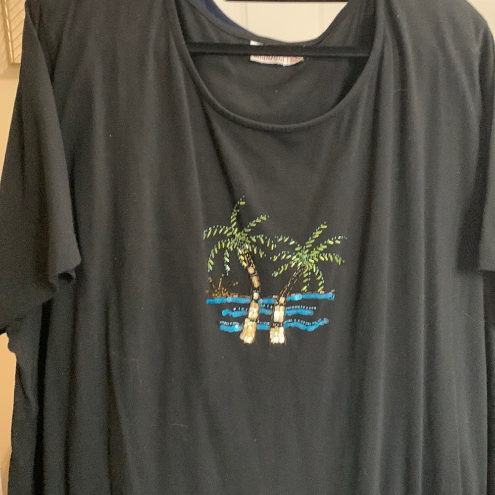Silhouettes 3X maxi dress black with palm tree embroidery on front. Short sleeve